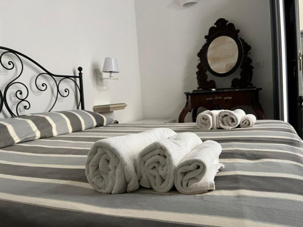 Palazzo Angelelli Bed & Breakfast Gallipoli Exterior photo